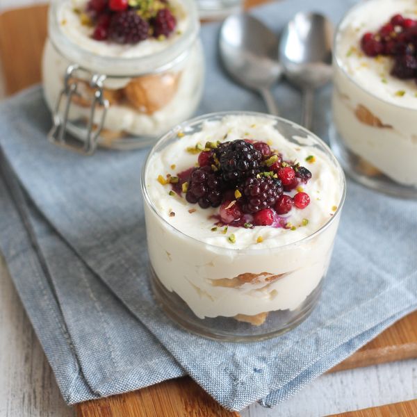 Tiramis Al Cioccolato Bianco E Frutti Di Bosco Al Ta Cucina