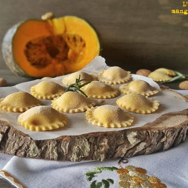 Ravioli Con Zucca E Amaretti Al Ta Cucina Luciapanico