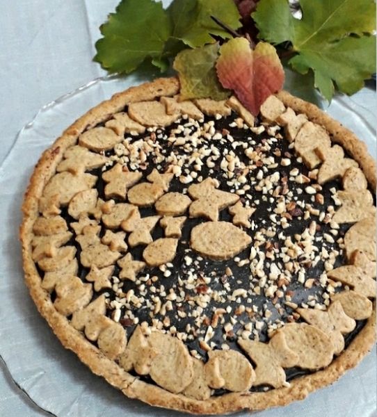 Crostata Con Frolla Alle Nocciole E Crema Al Cioccolato Fondente Al