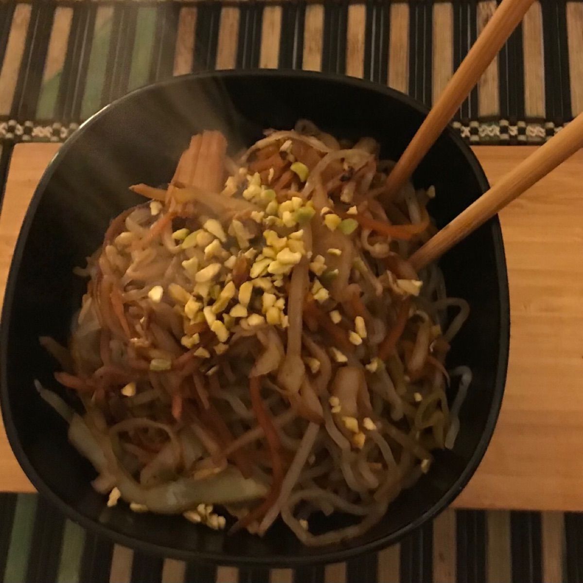 Delicius Noodles Light alle 13 spezie cinesi con verdure saltate al wok e pistacchio frantumato (solo 160kcal x 400gr)