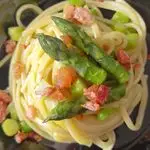 Ricetta Linguine con asparagi e guanciale croccante