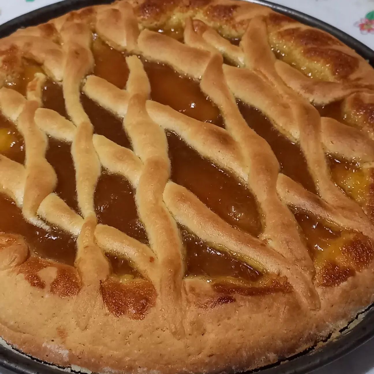 Crostata alta alla pesca