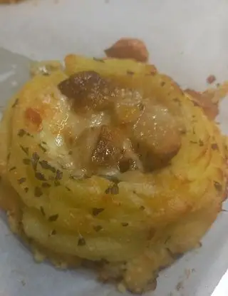 Ricetta Nido di patate con ripieno di scamorza e funghi porcini di Mariomazzei