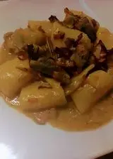 Ricetta Paccheri con crema di carciofi e speck del Trentino e geme di carciofi croccanti