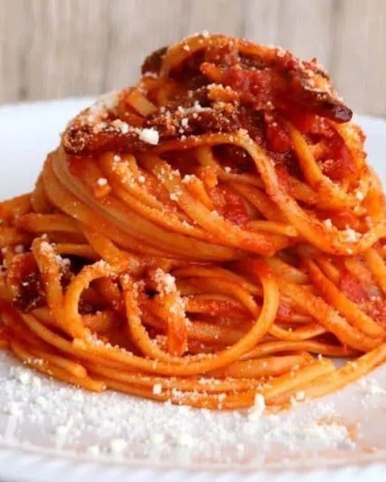 Bucatini all'amatriciana