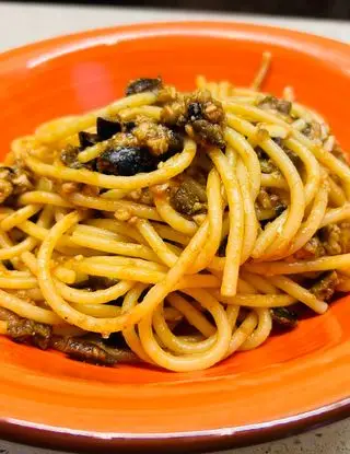 Ricetta Spaghetti con alici e olive nere di lecosinedellacuoca