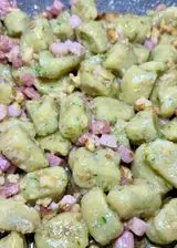 Ricetta Gnocchi di zucchine con pancetta e noci