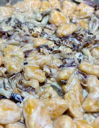 Ricetta Gnocchi di zucca e patate con radicchio e noci di lecosinedellacuoca