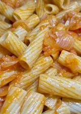 Ricetta Pasta al ragù di cipolle