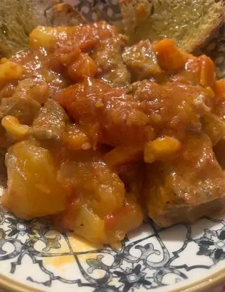 Ricetta Spezzatino al sugo con patate di ricettedicasanostradialexeangy