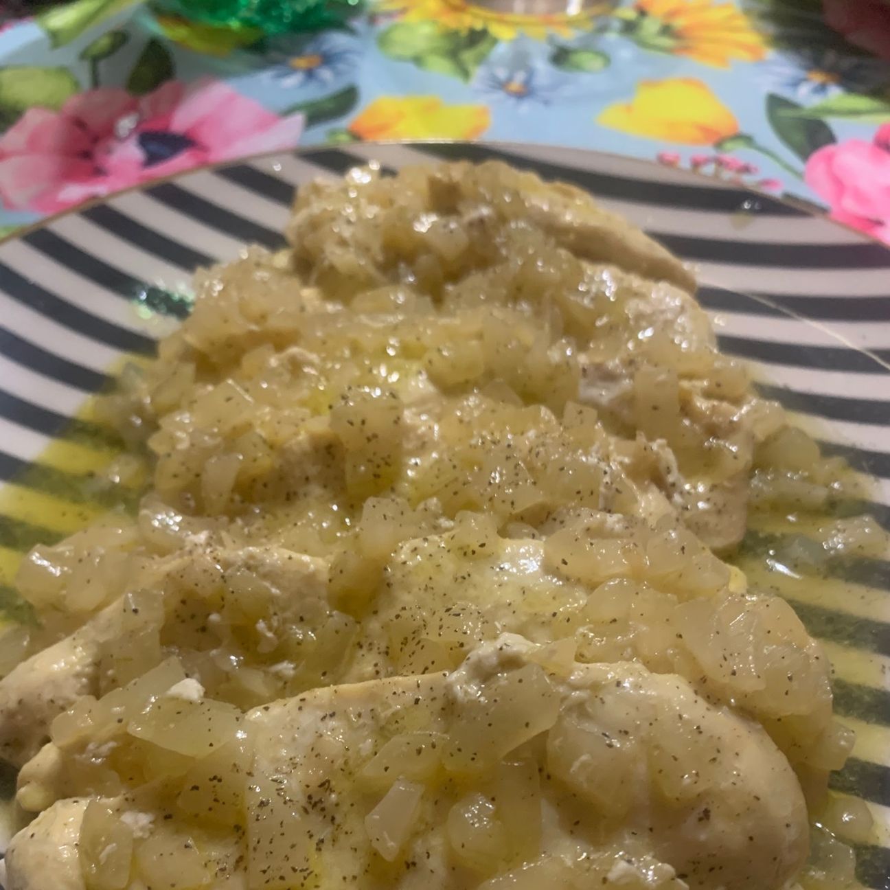 Petto di pollo con cipolle