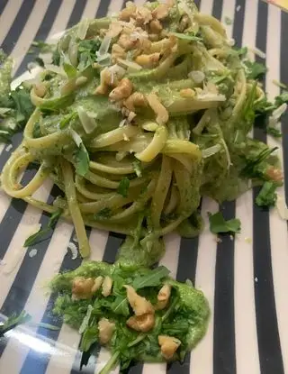Ricetta Pasta al pesto di Rucola e noci di ricettedicasanostradialexeangy