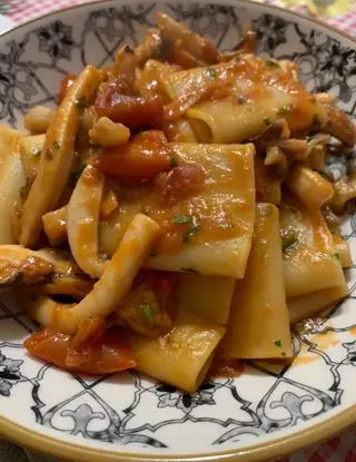 Ricetta Paccheri con le Seppie e pomodorini di ricettedicasanostradialexeangy