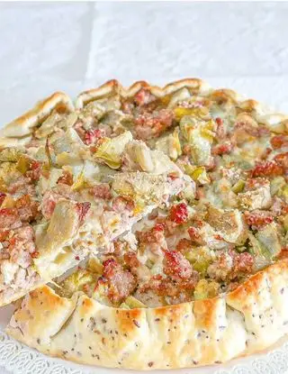 Ricetta Torta salata con salsiccia, carciofi e provola di laricettachescotta