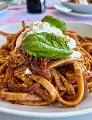 Ricetta Struncatura calabrese con cipolla rossa di tropea, ‘nduja, pangrattato croccante aromatizzato, burrata e basilico di maurizio.tortora.1982