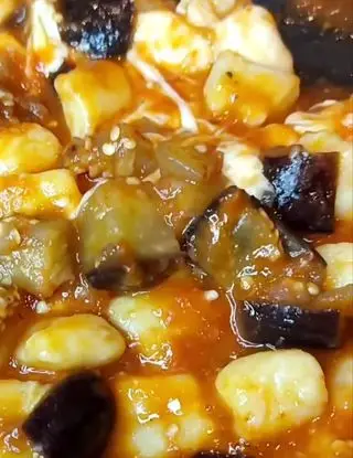 Ricetta GNOCCHI DI PATATE CON RAGÙ DI MELANZANE E PROVOLA di Paola_dielle