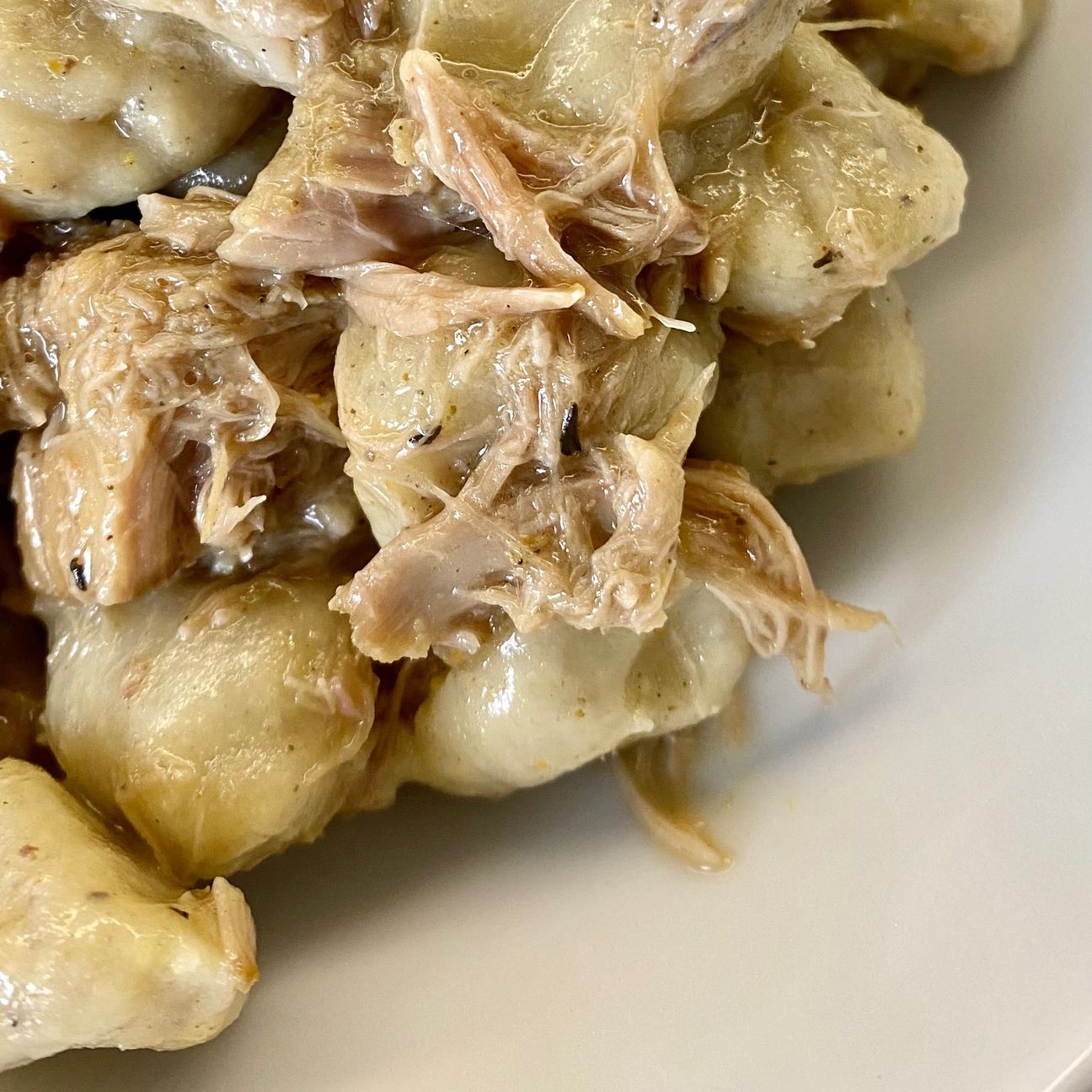 Gnocchi di polenta taragna al ragù di arrosto di agnello