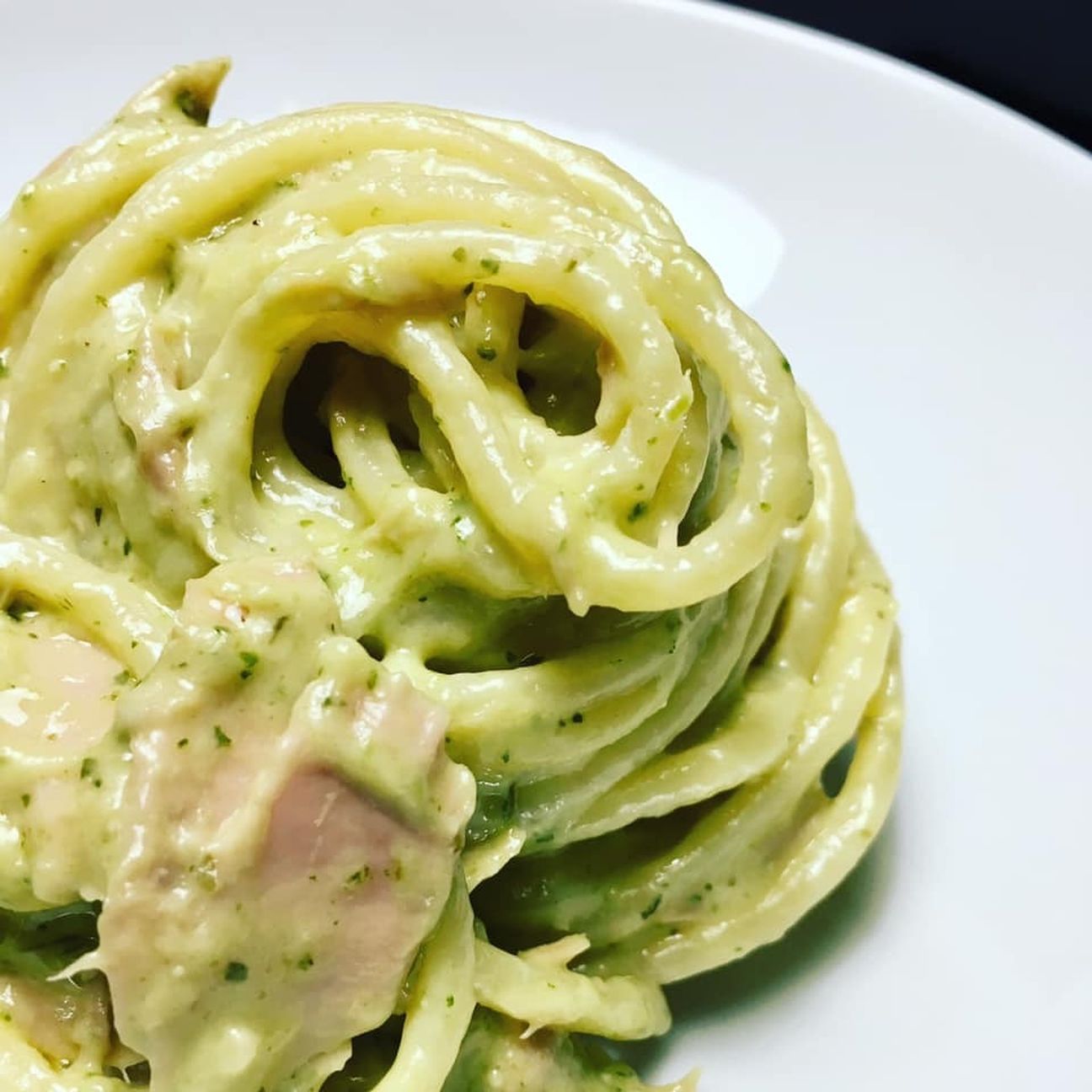 Spaghettone alla crema di friarielli e filetti di tonno di Cetara