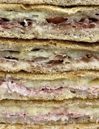 Ricetta Focaccia integrale ripiena al cotto e coppa di lucasfoodandkitchen