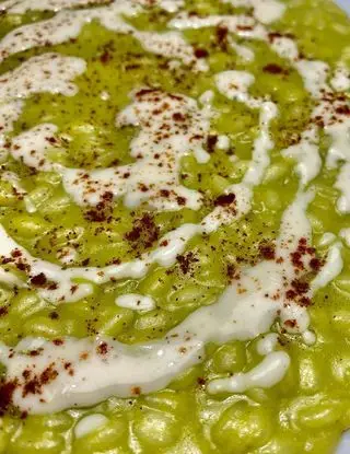 Ricetta Risotto carnaroli alla crema di piselli, fonduta di provolone stagionato e paprika piccante di lucasfoodandkitchen