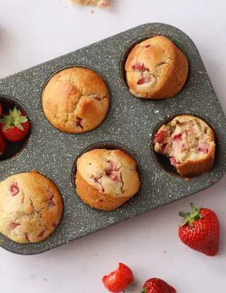 Ricetta Muffin alle fragole di antonellaskitchen