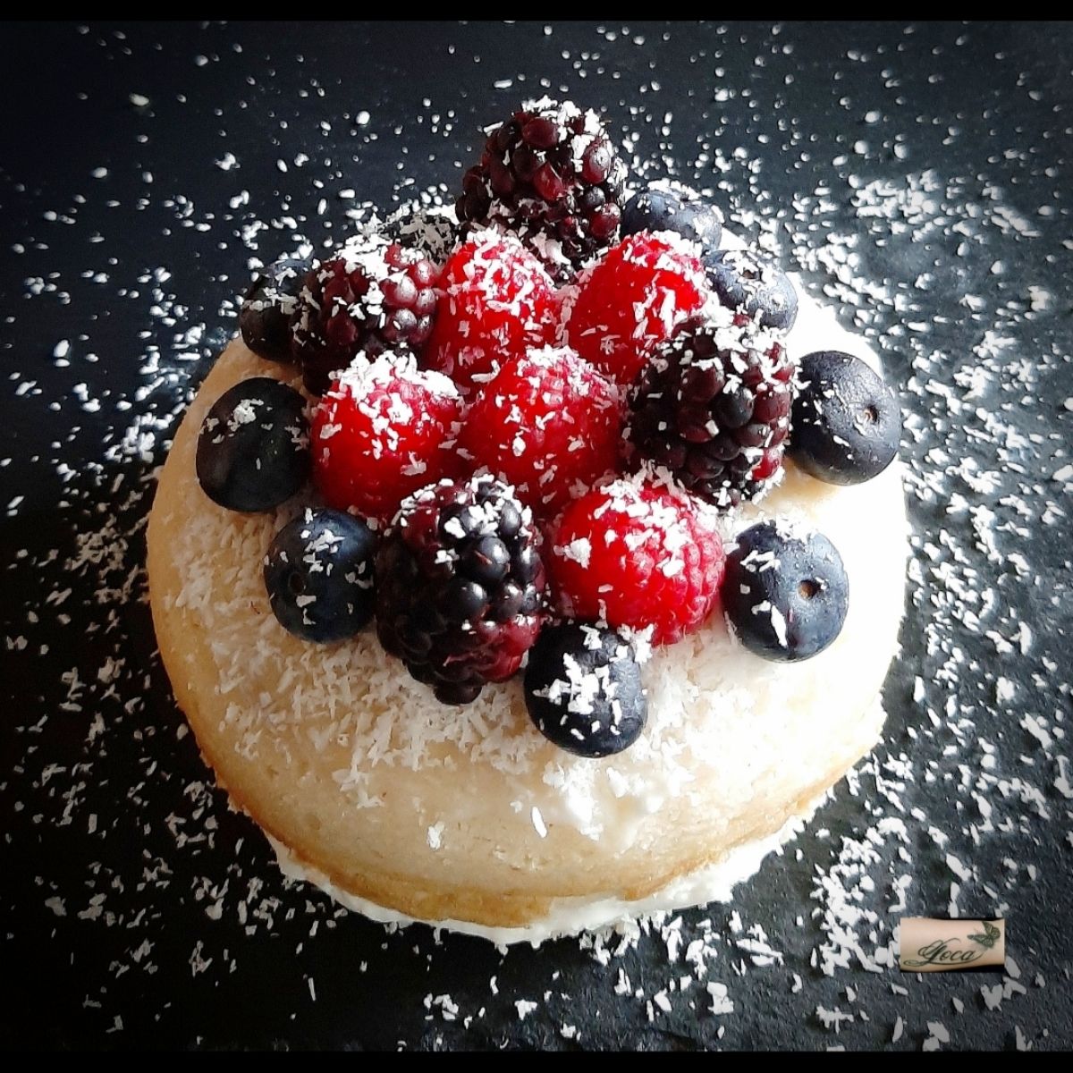 Coconut Cake ai Frutti di Bosco