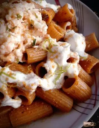 Ricetta Explosive Mezze Maniche di Loca