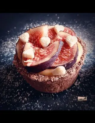 Ricetta Coppette al Cioccolato, Caramello e Fichi di Loca