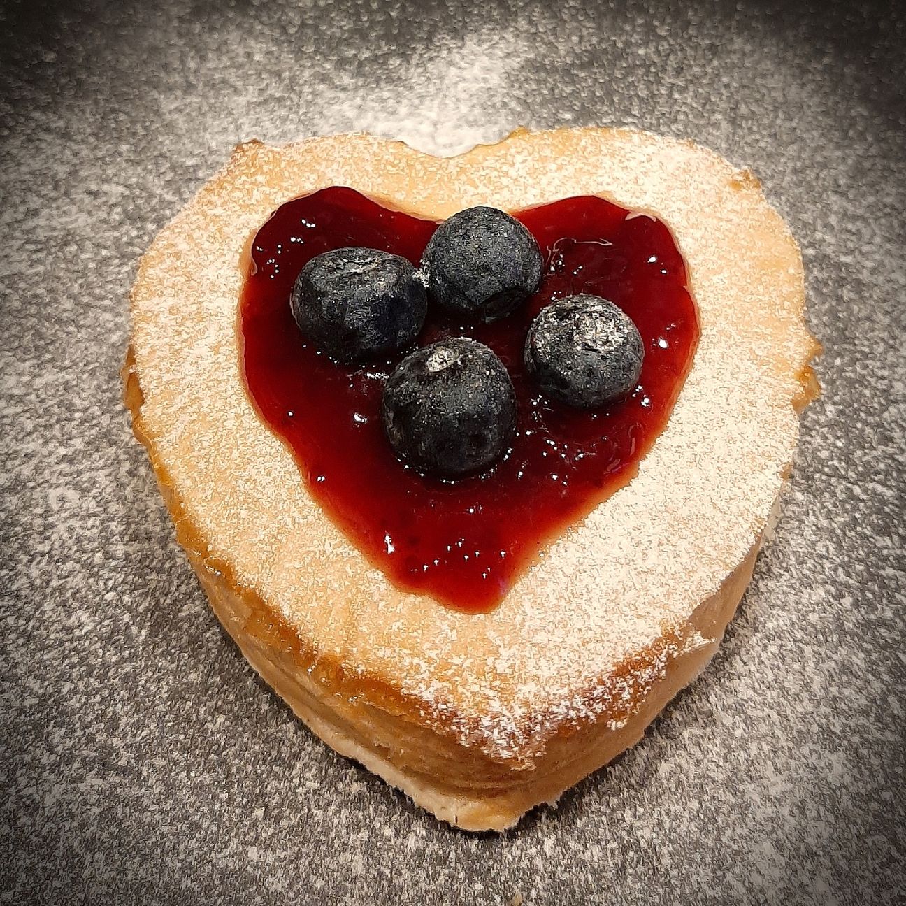 Cheesecake Basca ai Frutti di Bosco