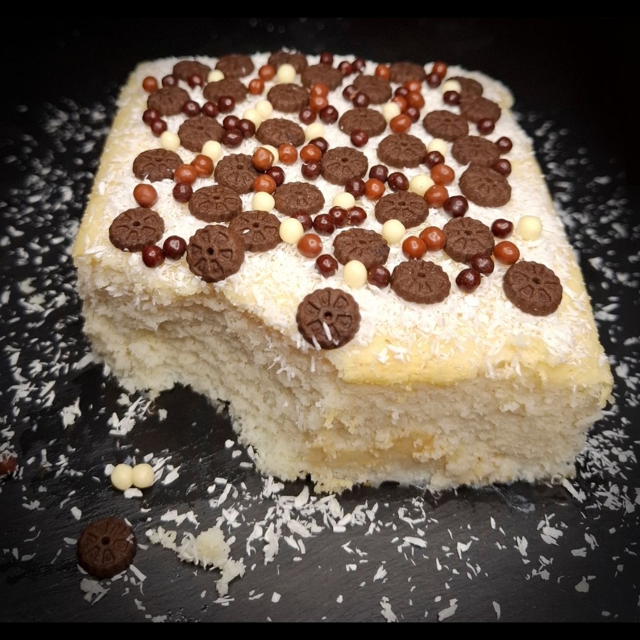Biscuits Coconut Cake