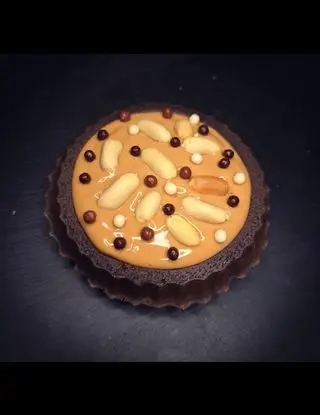 Ricetta Crostatine Morbide Cacao, Caramello e Arachidi di Loca