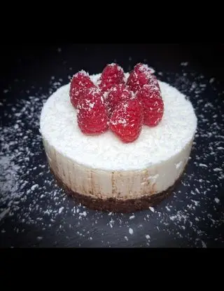 Ricetta Bounty Cheesecake con Lamponi di Loca