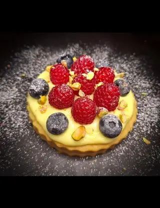 Ricetta Crostatine Morbide Vaniglia, Frutti di Bosco e Pistacchi di Loca