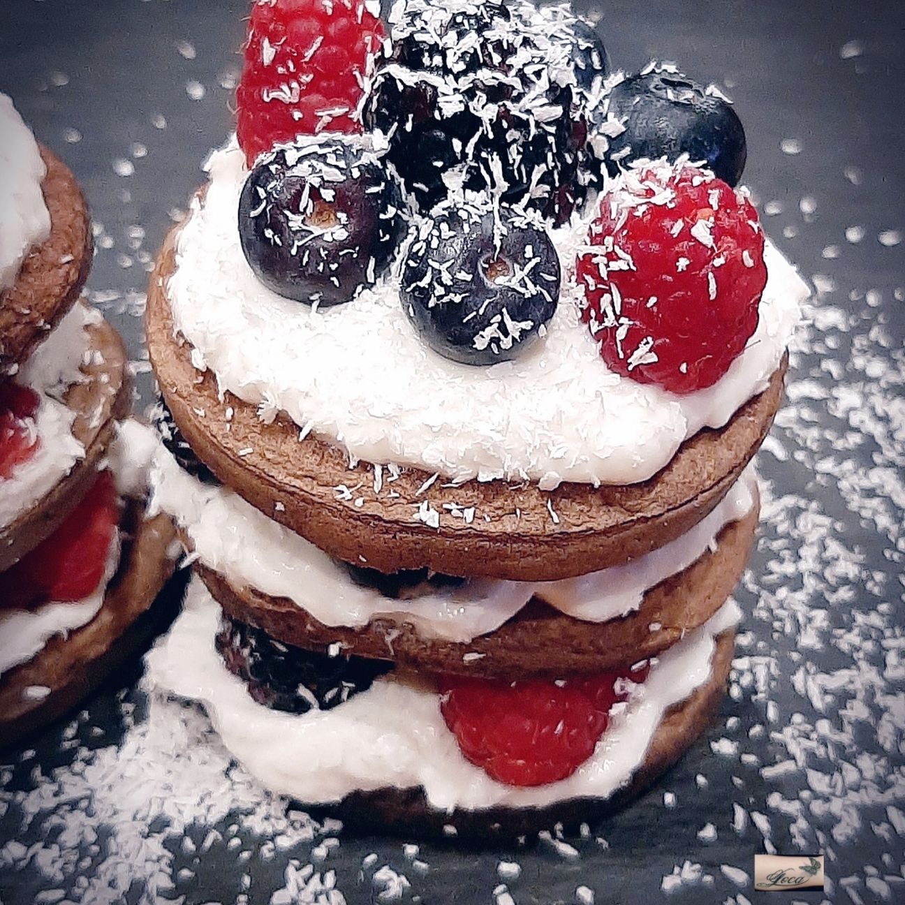 Pancake al Cacao, Cocco e Frutti di Bosco
