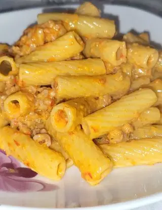 Ricetta Rigatoni con crema di peperoni e salsiccia di irene91