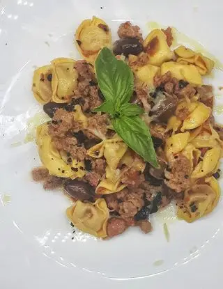 Ricetta Tortellini alla carne con ragù di salsiccia alla birra di Secondo_zio_claudio