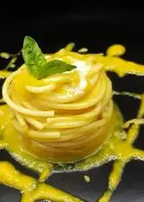 Ricetta Vermicelli in salsa di peperone giallo con burrata e scorza di limone