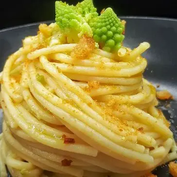 Ricetta Spaghettone con broccolo romanesco e bottarga di Secondo_zio_claudio