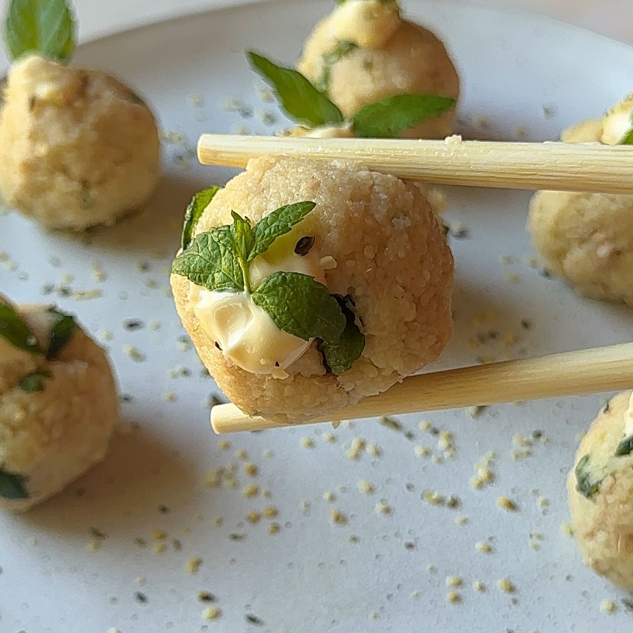 POLPETTE SENZA COTTURA E SENZA CARNE