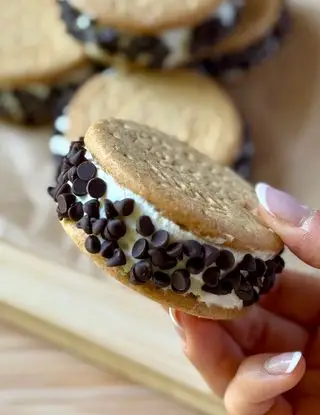 Ricetta Gelato Cookies allo Yogurt di unfilodolio