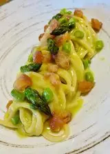 Ricetta Spaghetto quadrato con asparagi e salmone marinato