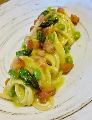 Ricetta Spaghetto quadrato con asparagi e salmone marinato di Stefano75