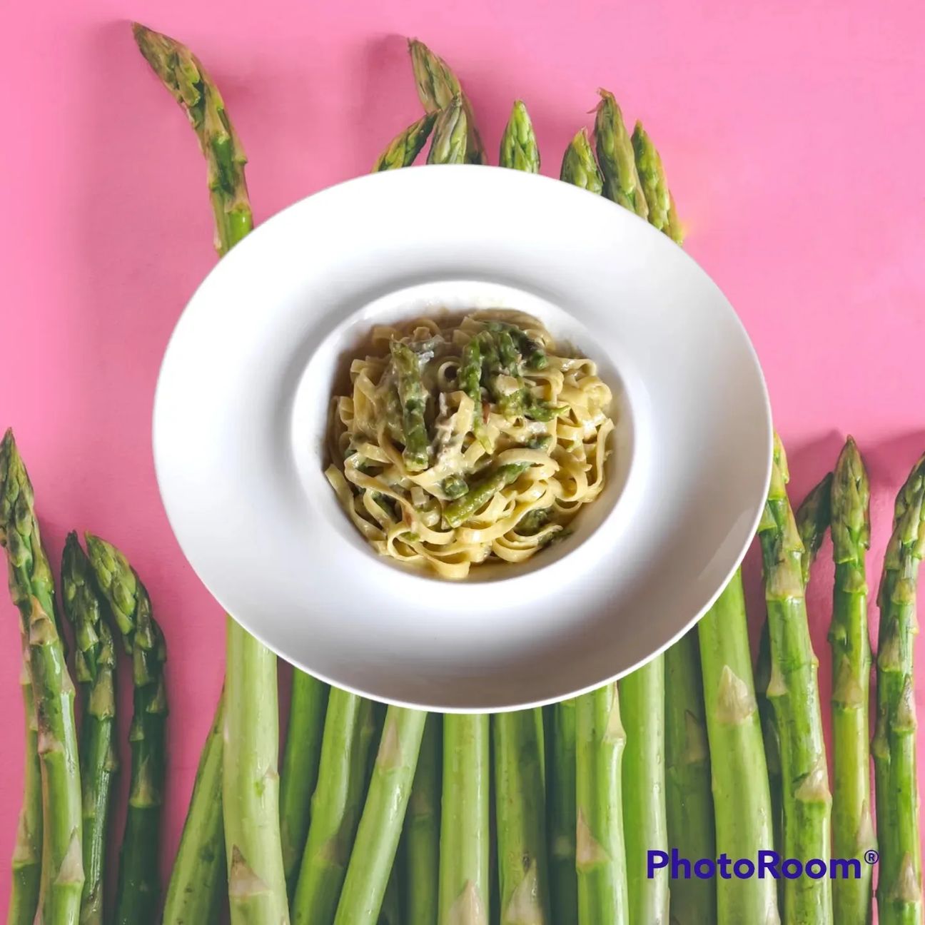 Fettuccine di Campofilone con asparagi e gorgonzola