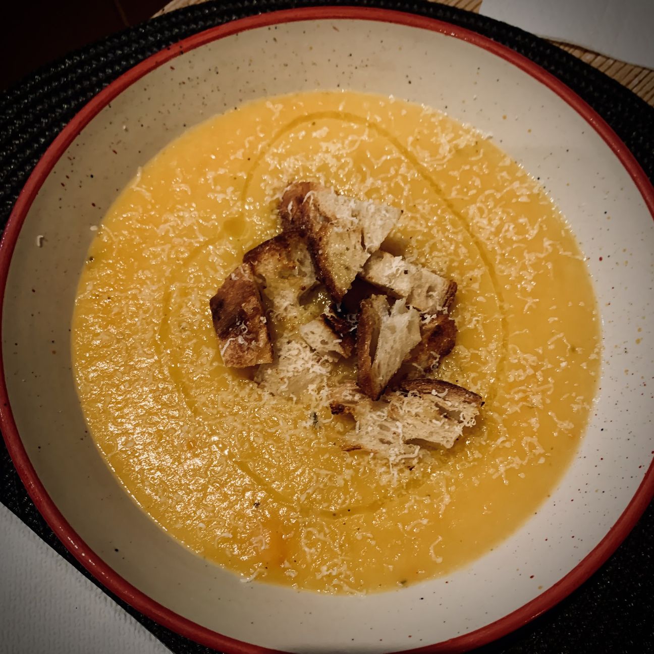 Vellutata porro, patate e carote