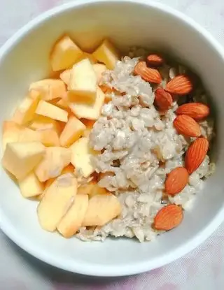 Ricetta Porridge vegano di mela e mandorle di lastanzadeisapori
