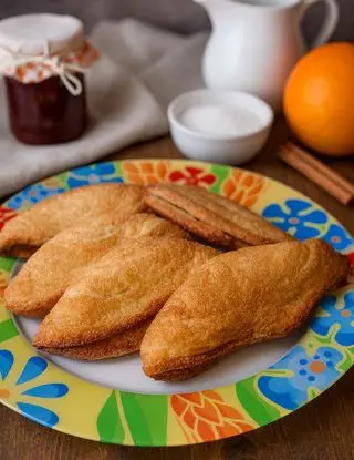 Ricetta Fiorentine di pasta sfoglia con confettura di albicocche di lastanzadeisapori