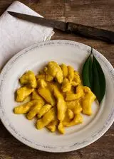 Ricetta Straccetti di pollo con zafferano e curry