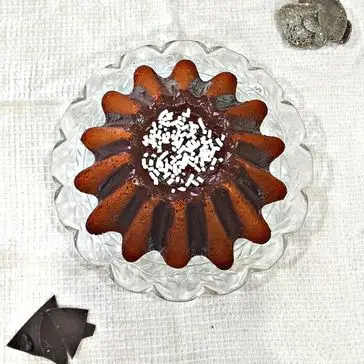 Ricetta Torta all'essenza di vaniglia con glassa al cioccolato fondente di Sweet1986.86