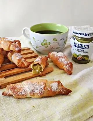 Ricetta Mini cornetti con crema al pistacchio di Sweet1986.86