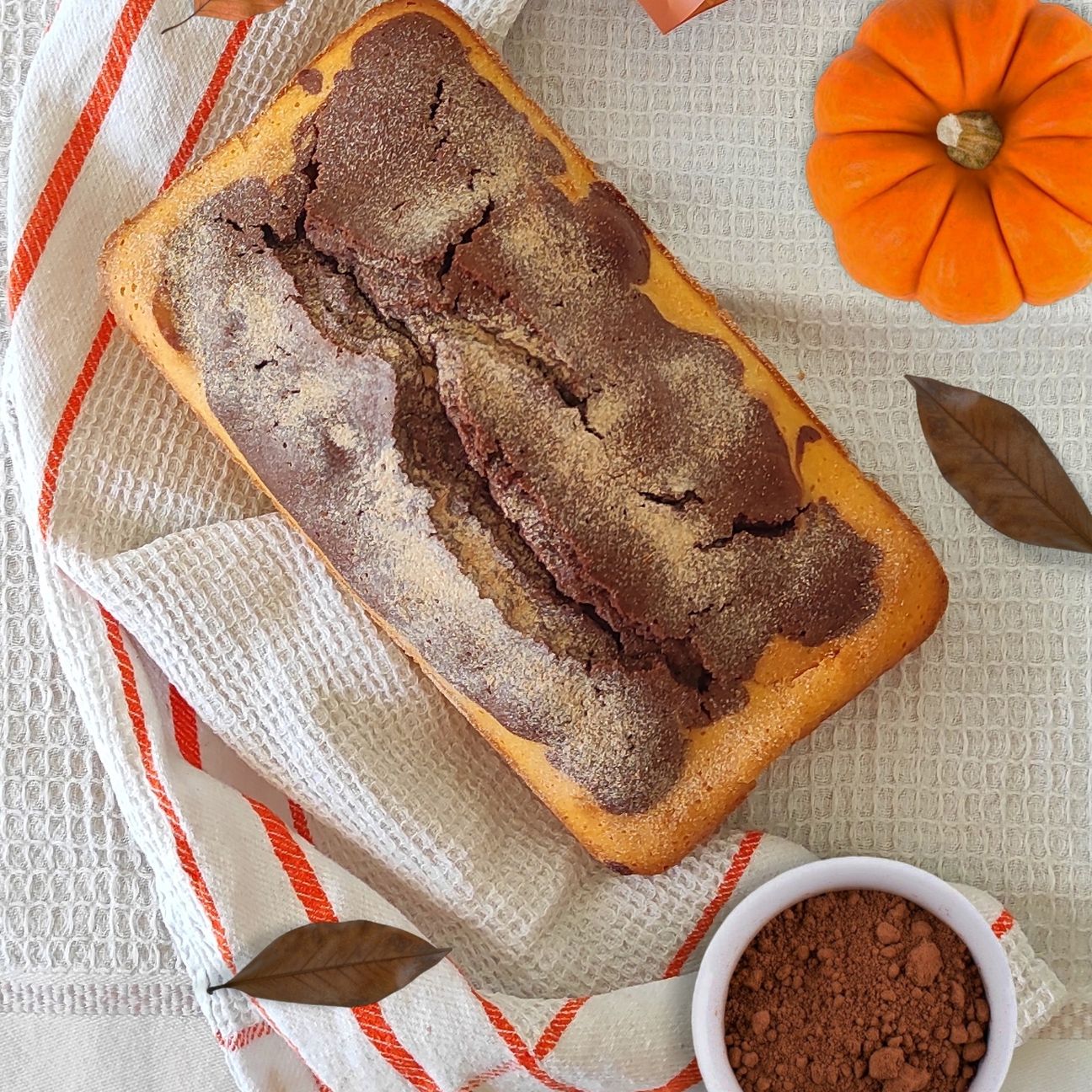 Plumcake alla zucca e cacao con spolverata di caramello salato